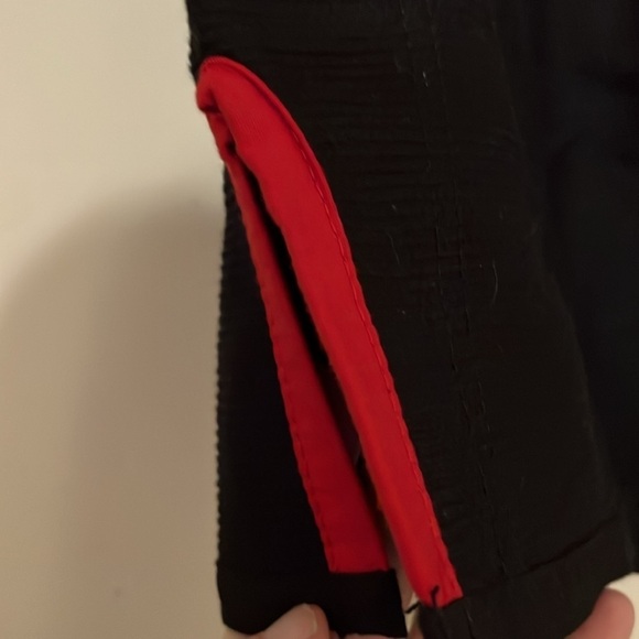 NWT Black and red GI top only size co - Picture 4 of 12